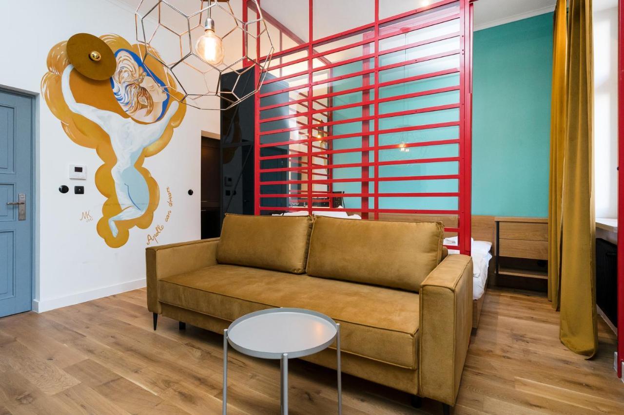 Goldfinger 3-Bed Unique Apartment In The Heart Of Podgorze Cracóvia Exterior foto