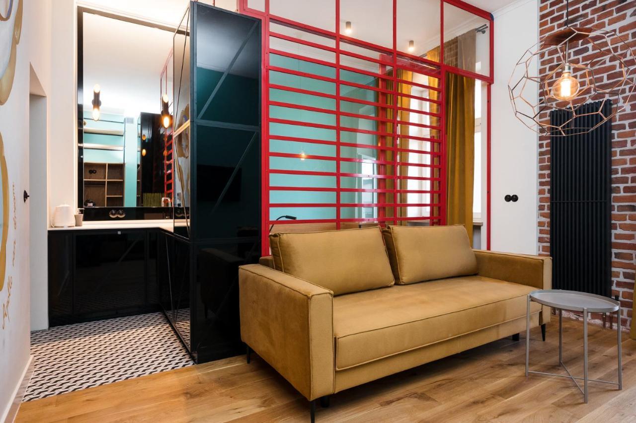Goldfinger 3-Bed Unique Apartment In The Heart Of Podgorze Cracóvia Exterior foto