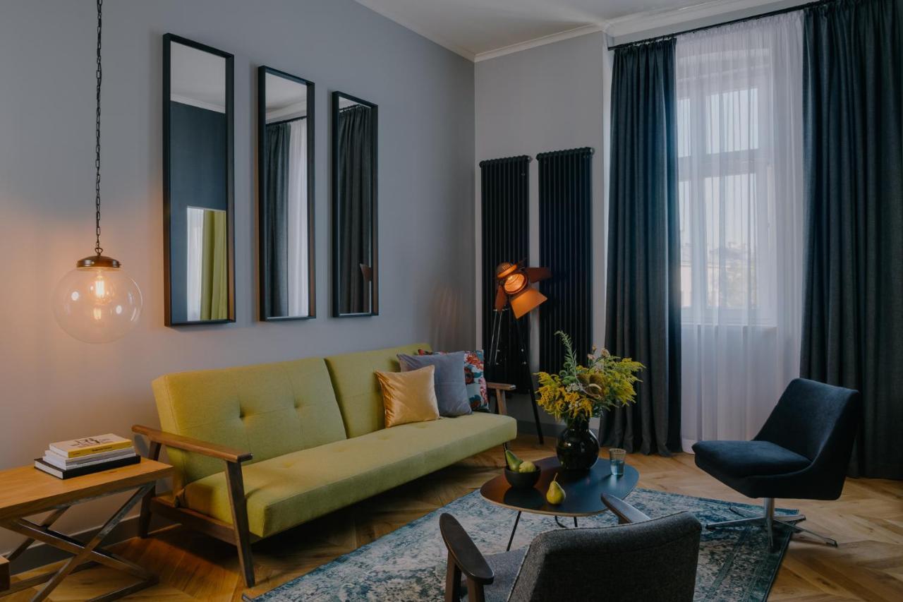 Goldfinger 3-Bed Unique Apartment In The Heart Of Podgorze Cracóvia Exterior foto