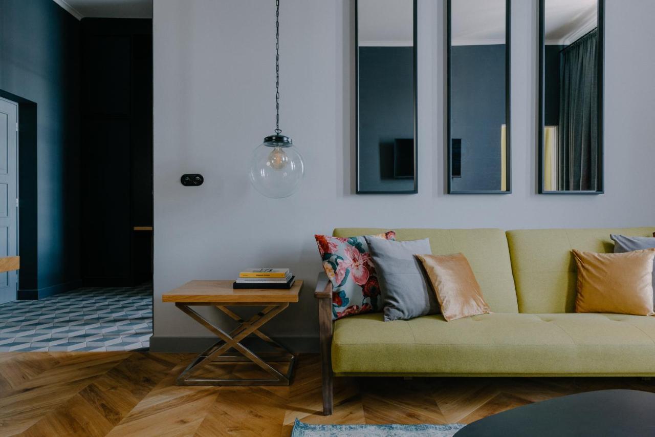 Goldfinger 3-Bed Unique Apartment In The Heart Of Podgorze Cracóvia Exterior foto